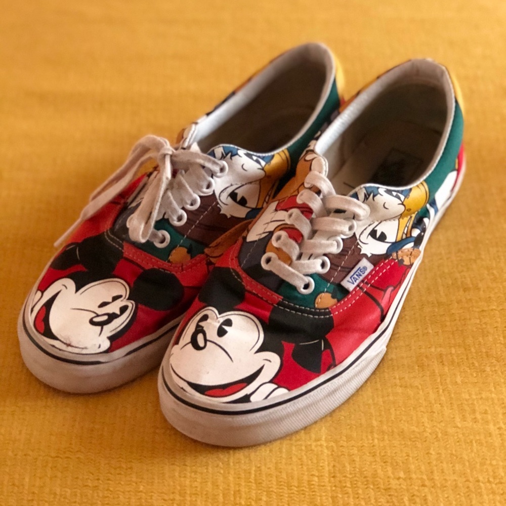 Disney Mickey and Friends Vans (dead stock)